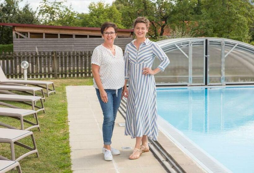 مبيت وإفطار Pension Cäcilia