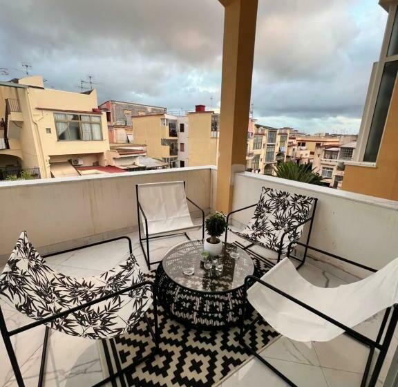 민박 Raroom Supernova