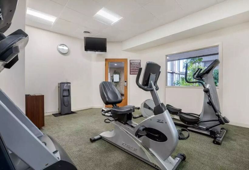 Charming Ensuite Rooms In New Cumberland