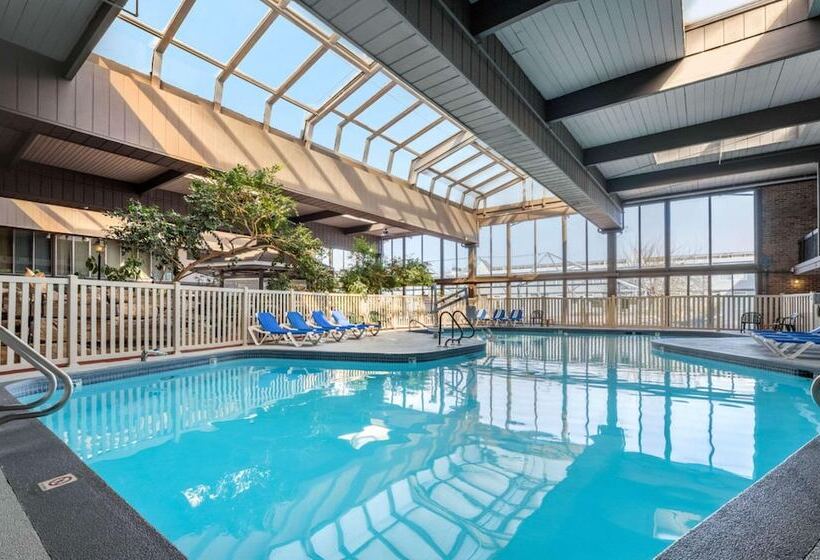 Charming Ensuite Rooms In New Cumberland