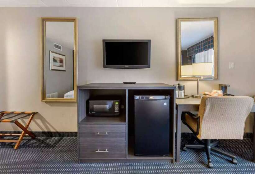 Charming Ensuite Rooms In New Cumberland