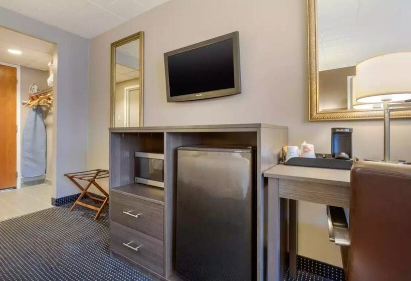 Charming Ensuite Rooms In New Cumberland