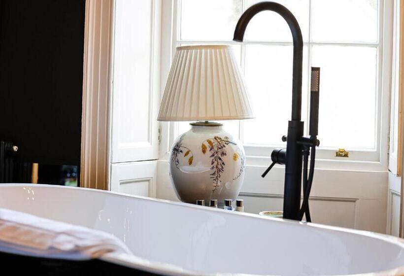 Gileston Manor Luxury B&b