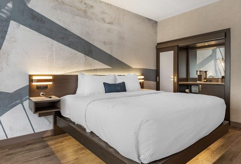 Cambria Hotel Minneapolis Downtown