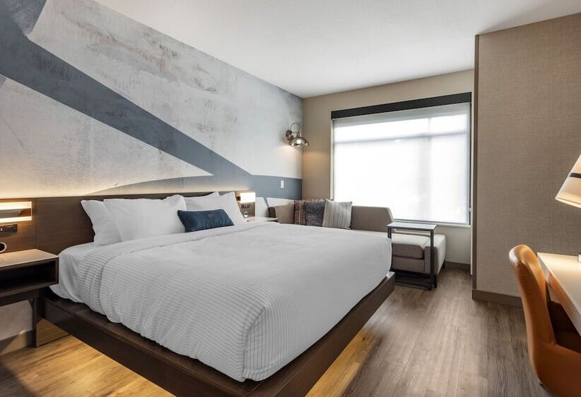 Cambria Hotel Minneapolis Downtown