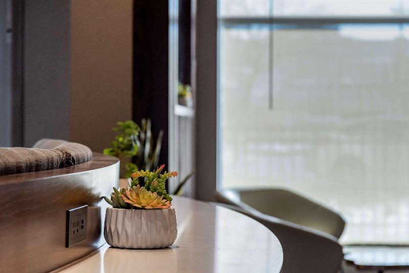 Cambria Hotel Minneapolis Downtown