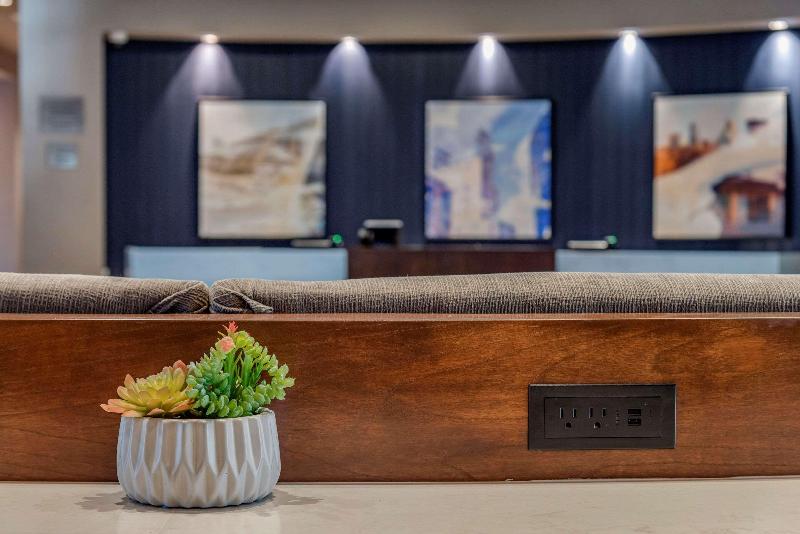 Cambria Hotel Minneapolis Downtown