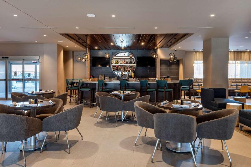 Cambria Hotel Minneapolis Downtown