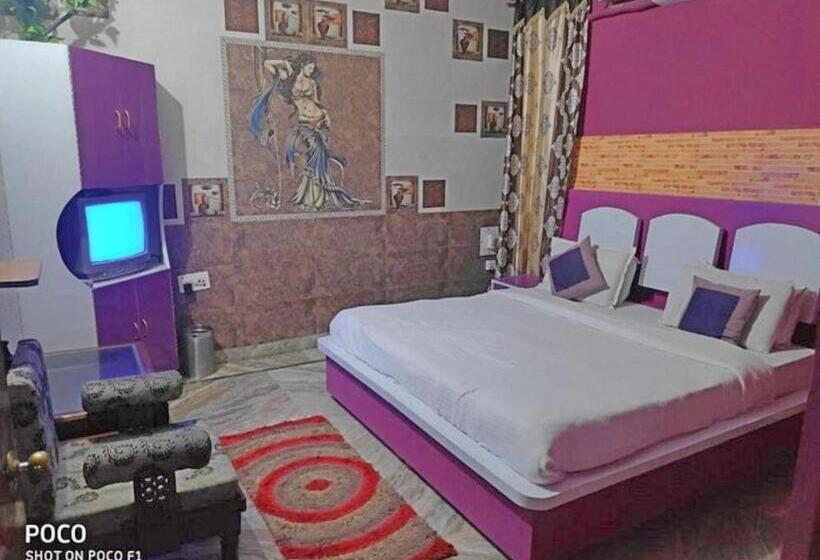 ホテル Diamond, Meerut