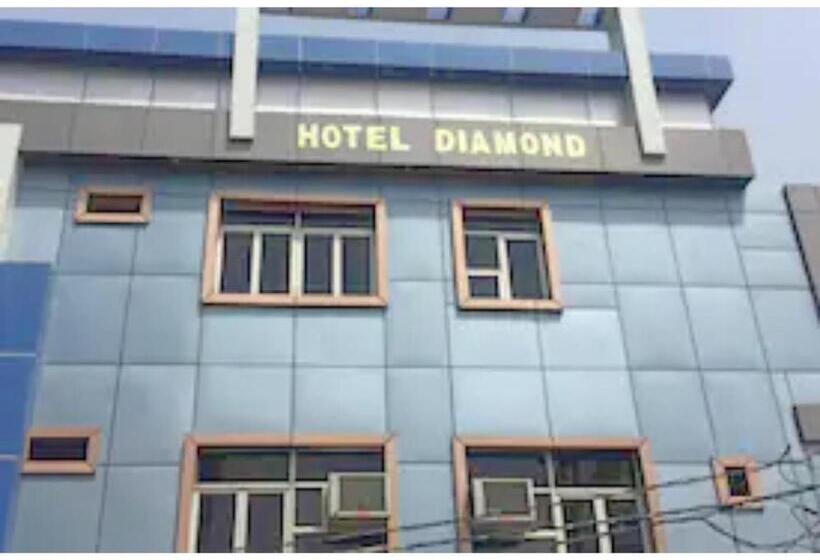 ホテル Diamond, Meerut