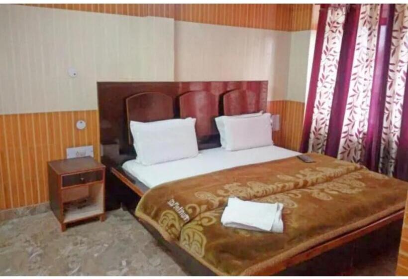 ホテル Diamond, Meerut