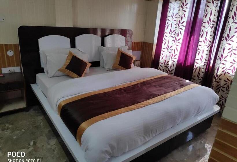 ホテル Diamond, Meerut