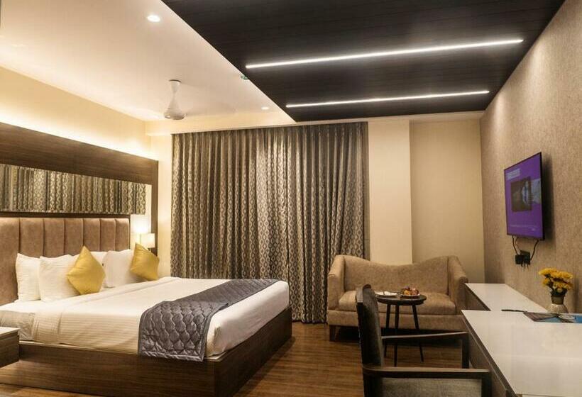 Отель Eastern Gate A Bergamont Group Of