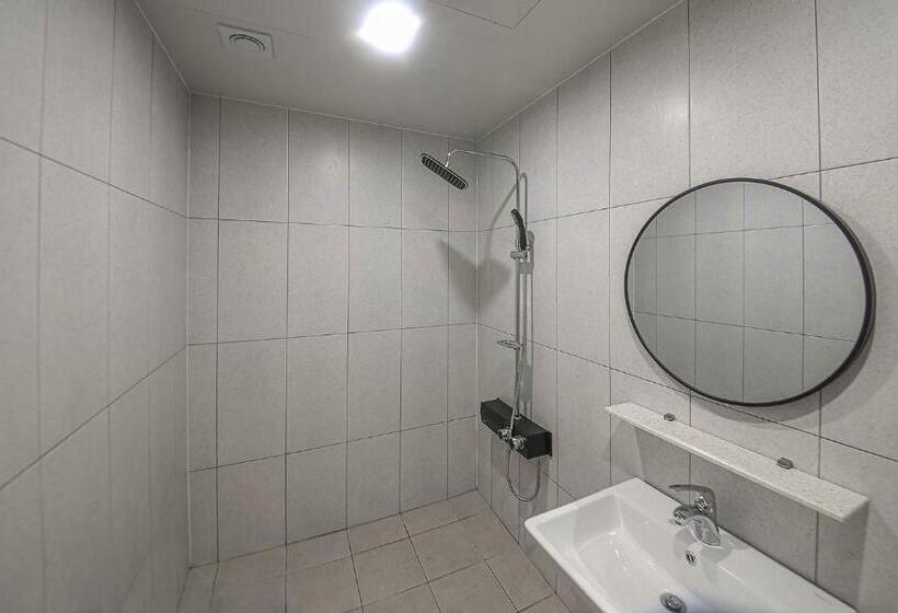 Geoje Dongbeck Hotel Gohyeon