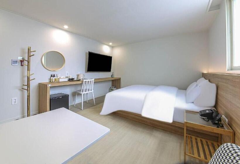 Geoje Dongbeck Hotel Gohyeon