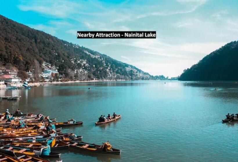 בית מלון כפרי Chinar Lake View Nainital   100 Meter From Mall Road   Hygiene, Lake View & Spacious Room