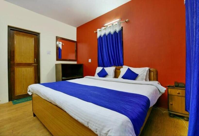 בית מלון כפרי Chinar Lake View Nainital   100 Meter From Mall Road   Hygiene, Lake View & Spacious Room