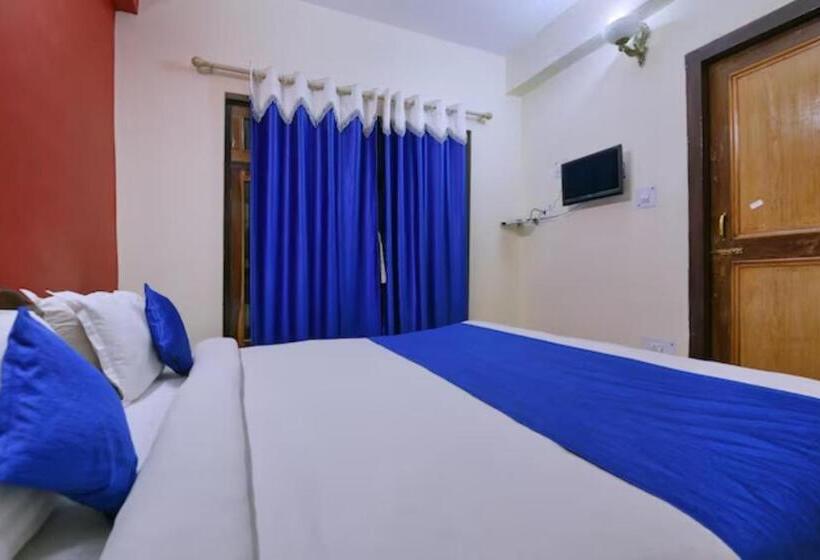 בית מלון כפרי Chinar Lake View Nainital   100 Meter From Mall Road   Hygiene, Lake View & Spacious Room