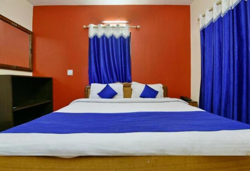 בית מלון כפרי Chinar Lake View Nainital   100 Meter From Mall Road   Hygiene, Lake View & Spacious Room