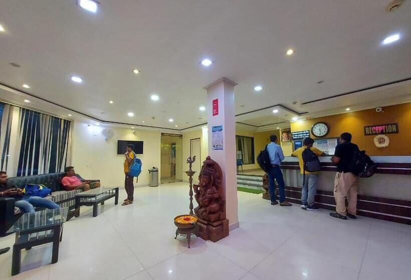 هتل Mira International