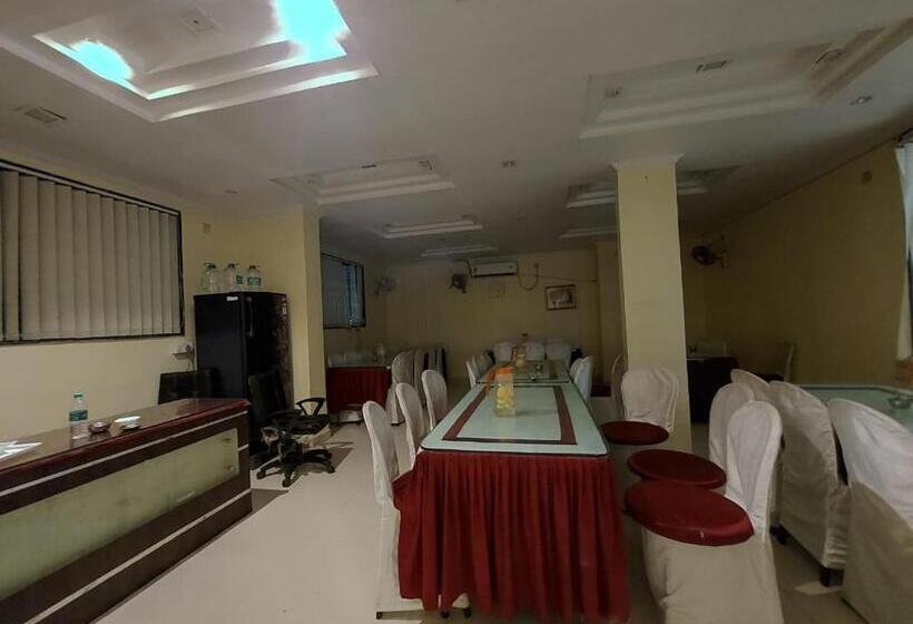 هتل Mira International