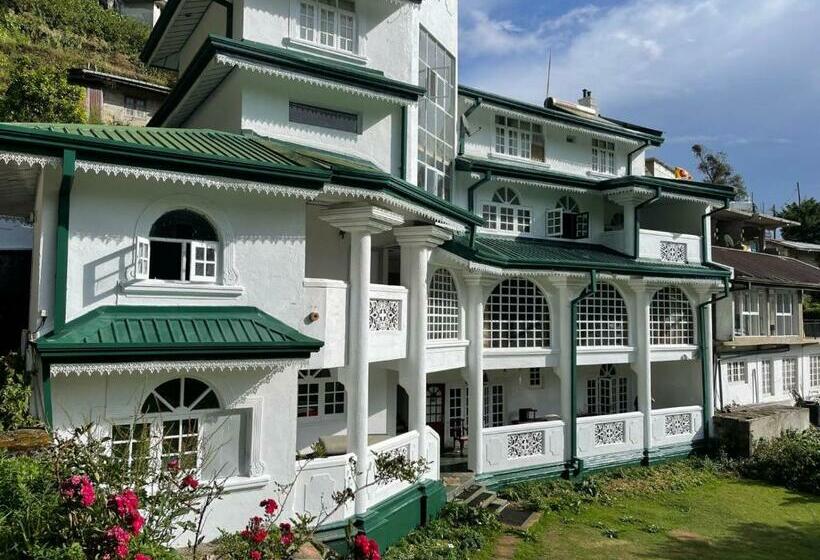 Отель Notre Dame D Arcadia