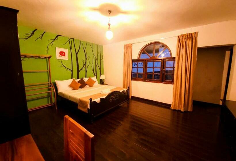 Отель Notre Dame D Arcadia