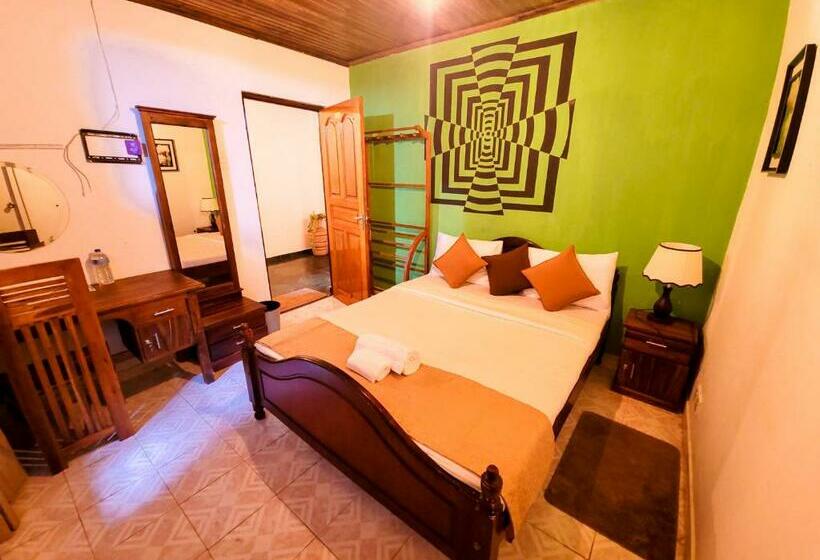 Отель Notre Dame D Arcadia