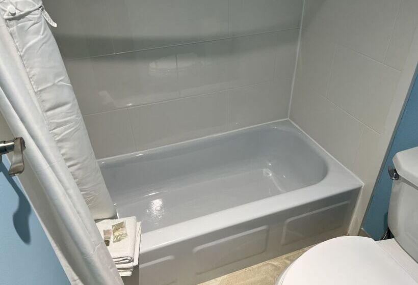 ホテル Hometowne Studios By Red Roof Georgetown, Ky