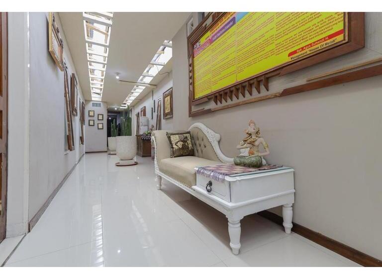 فندق Reddoorz Syariah At House Of Melati Kepanjen