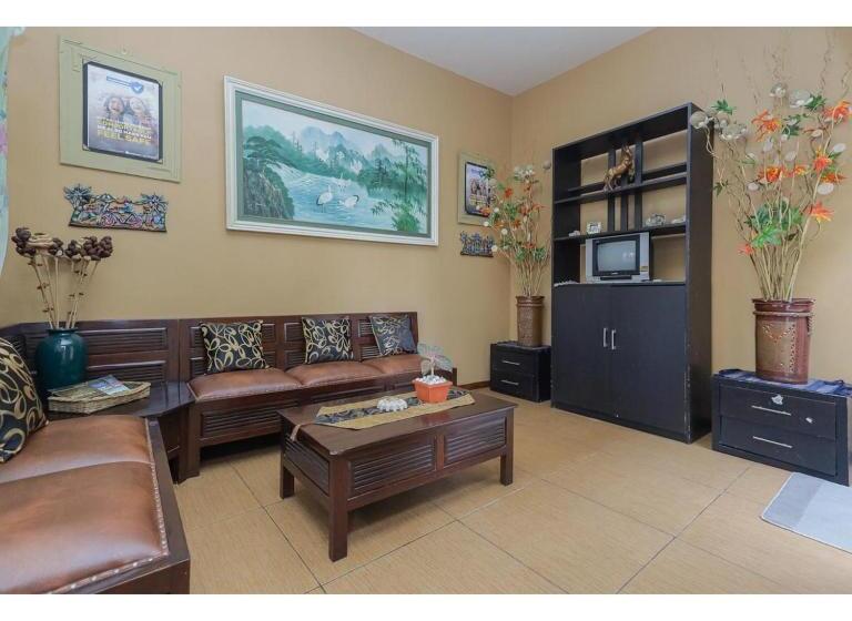 فندق Reddoorz Syariah At House Of Melati Kepanjen