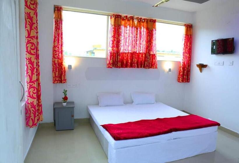 Отель Spice Green Residency