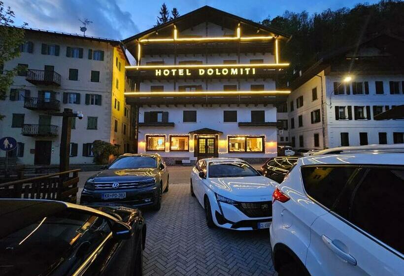 ホテル Tea Dolomiti Lago Di Alleghe Monte Civetta