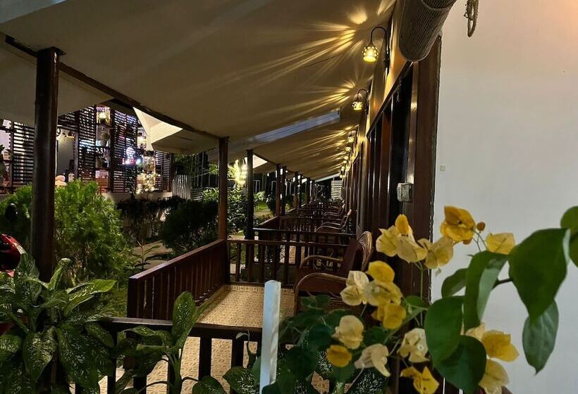 호텔 The Aroma Resort