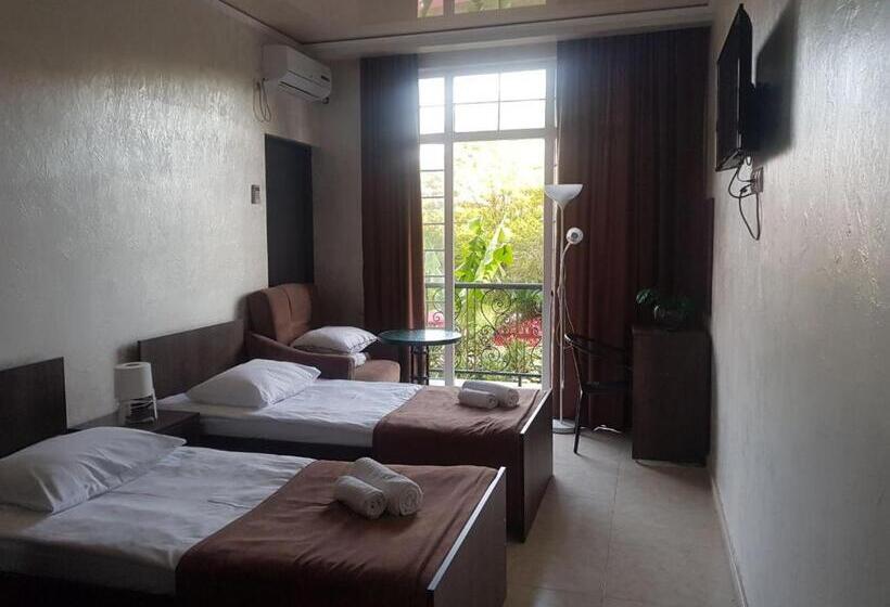 هتل Villa Golden Fleece