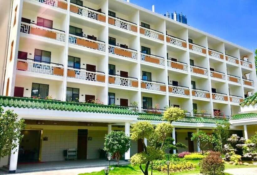 בית מלון כפרי White Swan Guest House