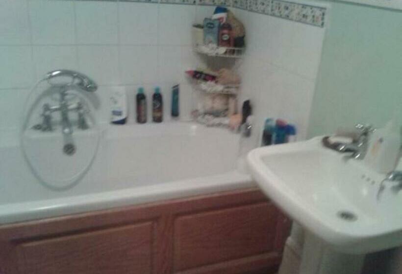 ペンション 16 Brunswick Sq