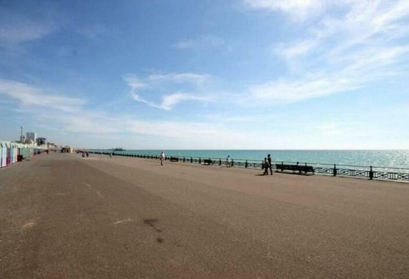 ペンション 16 Brunswick Sq