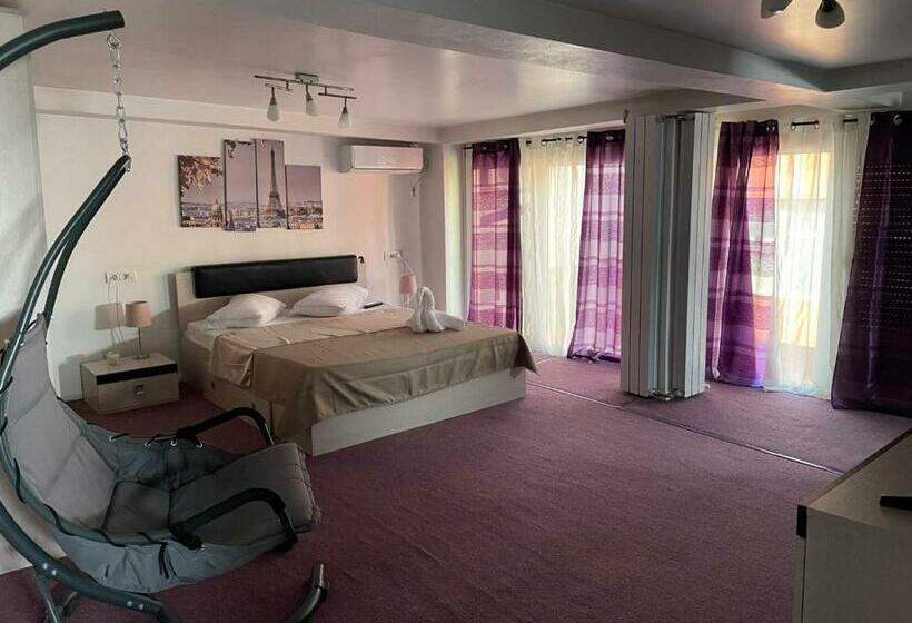 פנסיון Casa Vladimirescu