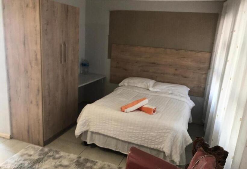 ペンション Ericgret Guesthouse