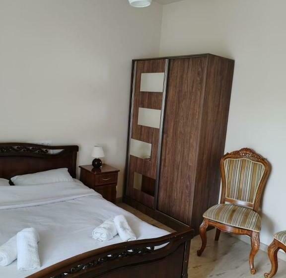 بنسيون Garni Guesthouse