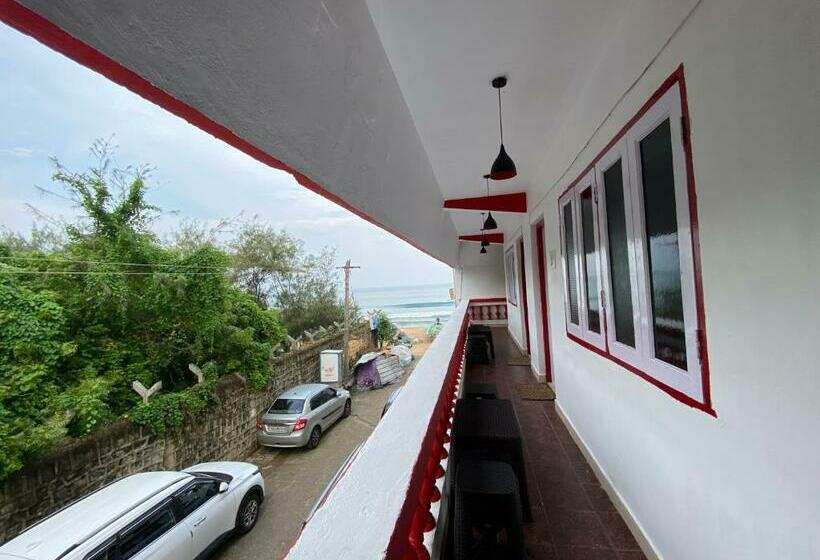 بنسيون Hangout Beach Stay