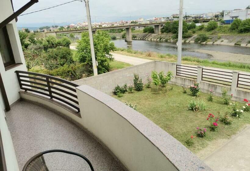 ペンション Vila Aladin