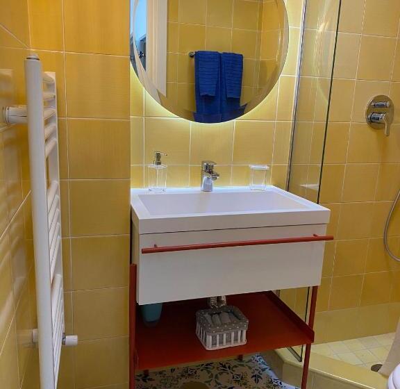 بنسيون Villa Sain Charming Suite