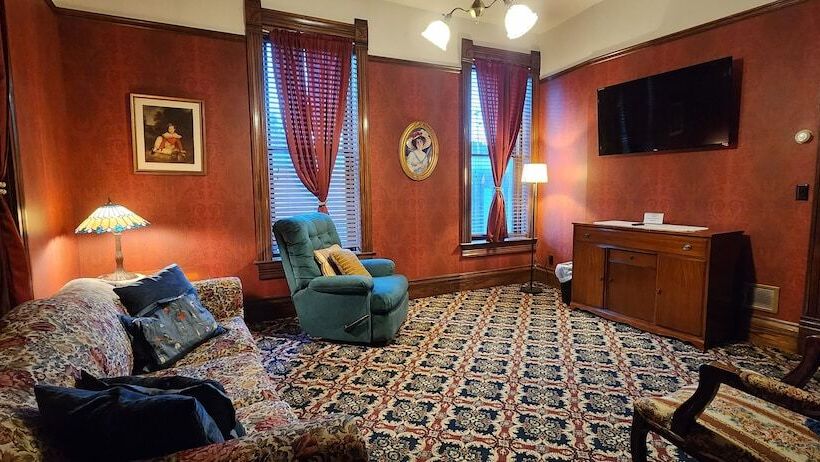 הוסטל The Stampmill Victorian Suites