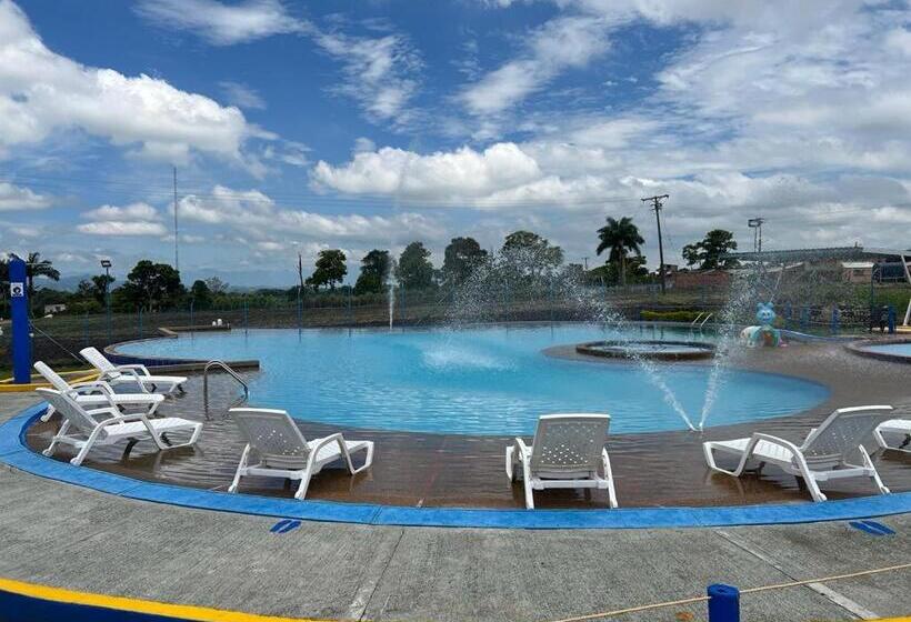 Apartahotel Parque Del Café 3km