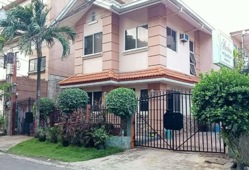 Отель Aberdeen Haus In Mabolo