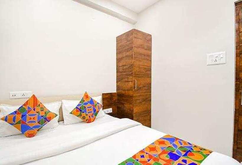 Fabhotel Dak Plaza Nr Axis Mall