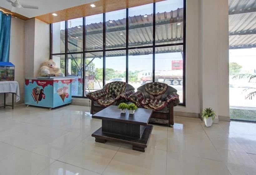 Hotel Collection O Tijori