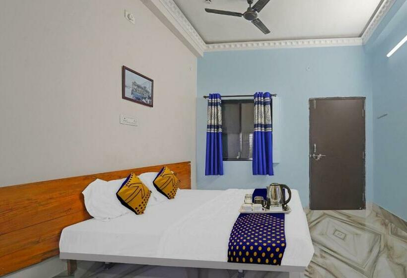 فندق Oyo 70023  Rommies Inn